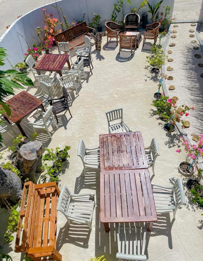 Fatims Beach House Maafushi Ngoại thất bức ảnh